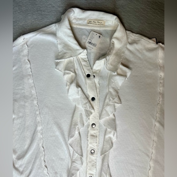 Free People Blouse NWT Ruffle Tuxedo XS Dropping Tears Bloom Sleeve - Picture 9 of 12
